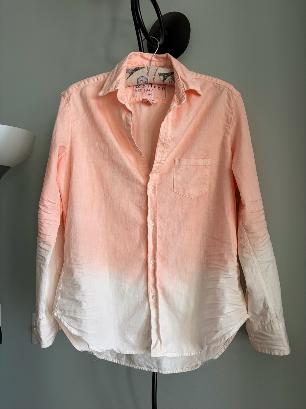 FRANK & EILEEN
WOVEN OMBRE BUTTON-UP SHIRT